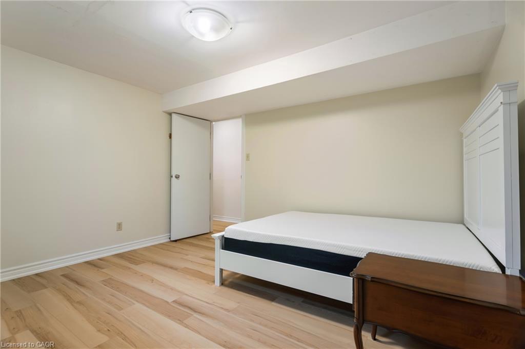 25 Saunby Street Property Photo 35