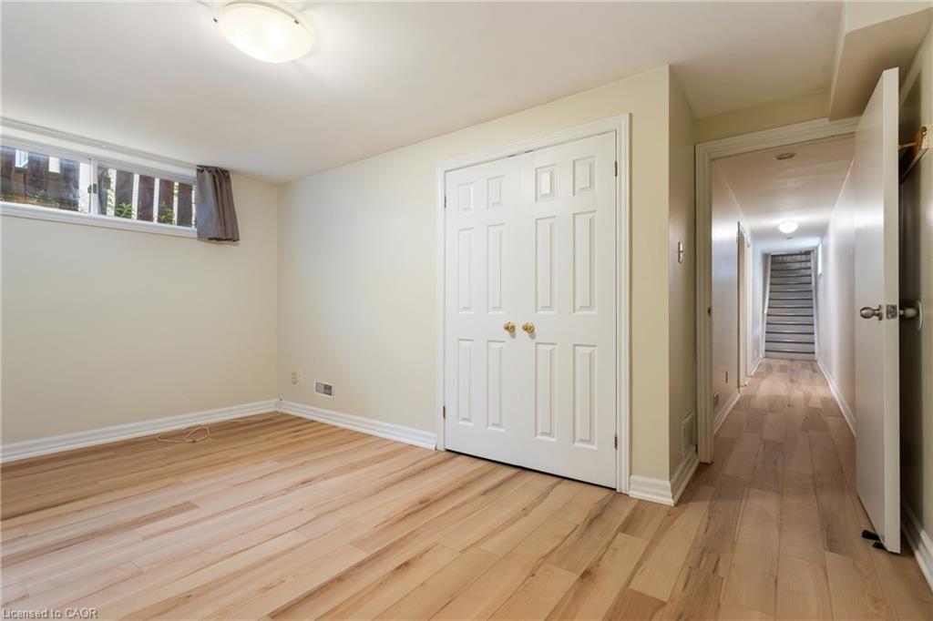 25 Saunby Street Property Photo 37