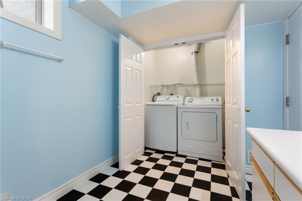 25 Saunby Street Property Photo 39