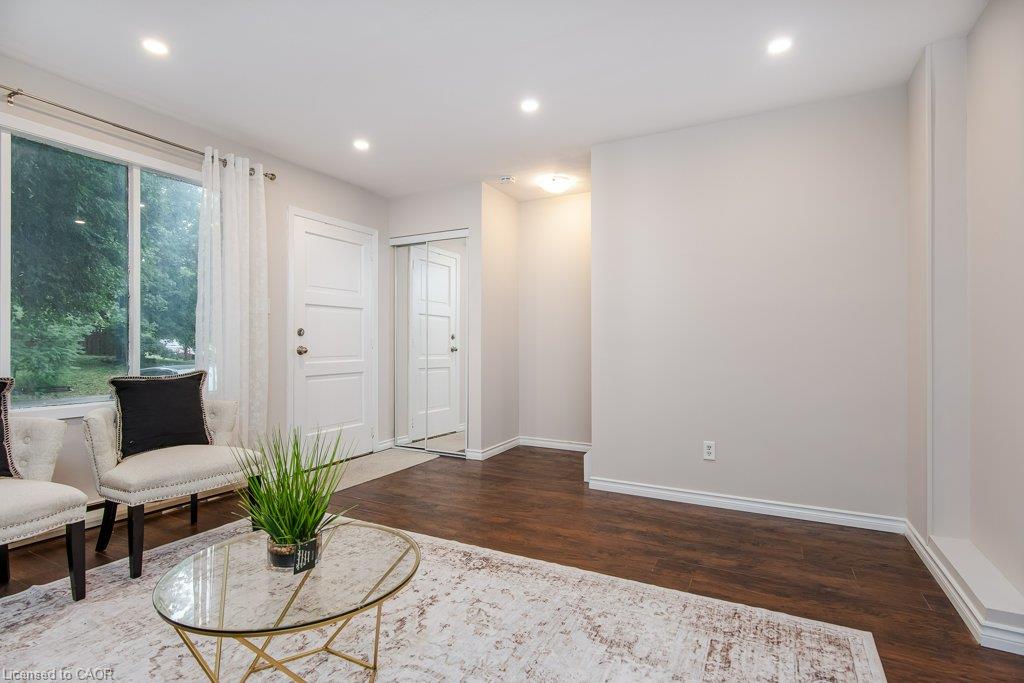 A-185 Cedarvale Crescent Property Photo 9