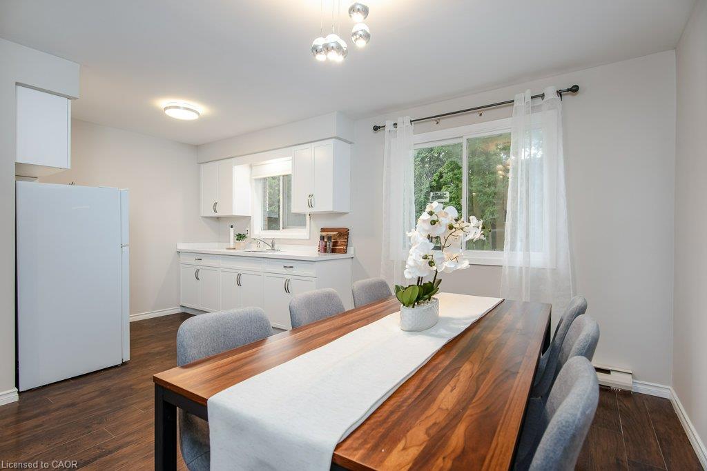 A-185 Cedarvale Crescent Property Photo 11