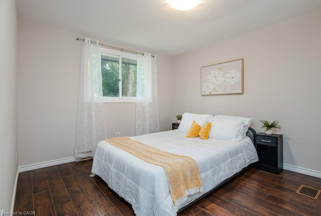 A-185 Cedarvale Crescent Property Photo 20