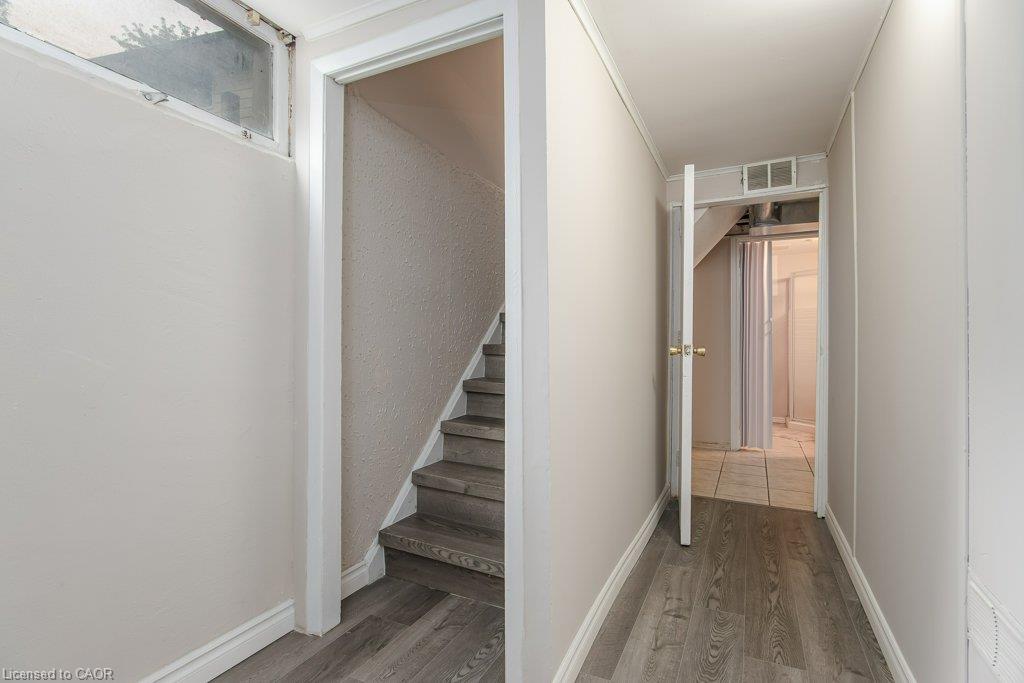 A-185 Cedarvale Crescent Property Photo 28