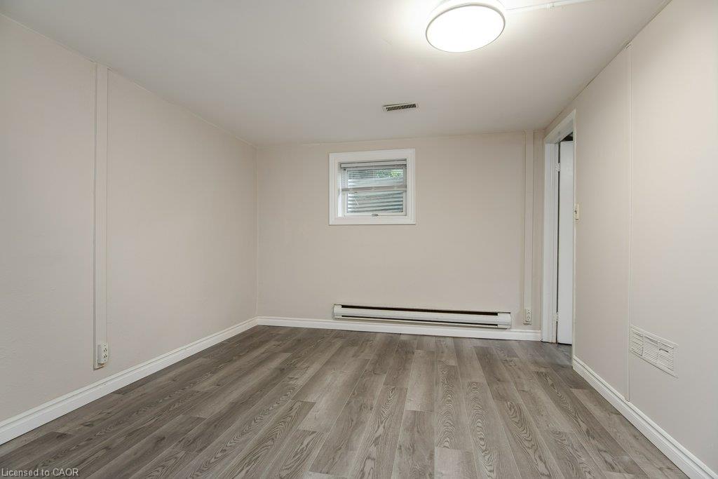 A-185 Cedarvale Crescent Property Photo 31