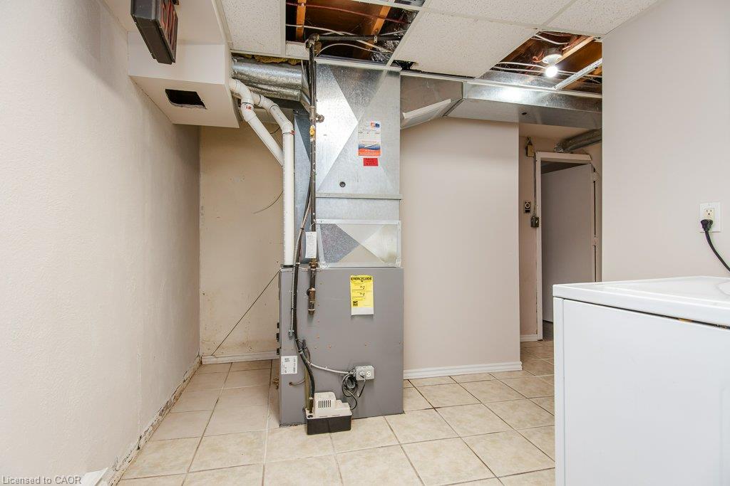 A-185 Cedarvale Crescent Property Photo 35