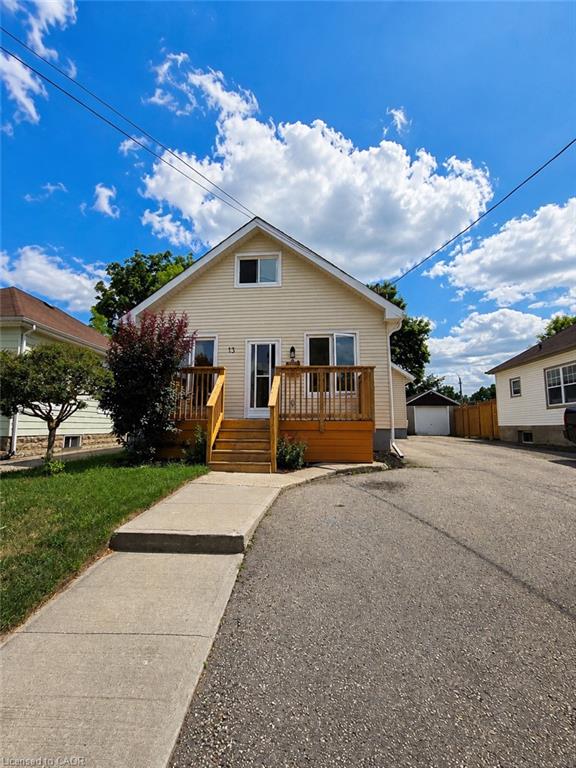 13 Stanley Street Property Photo 2