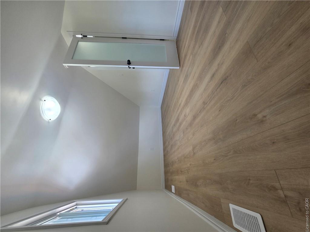 13 Stanley Street Property Photo 14