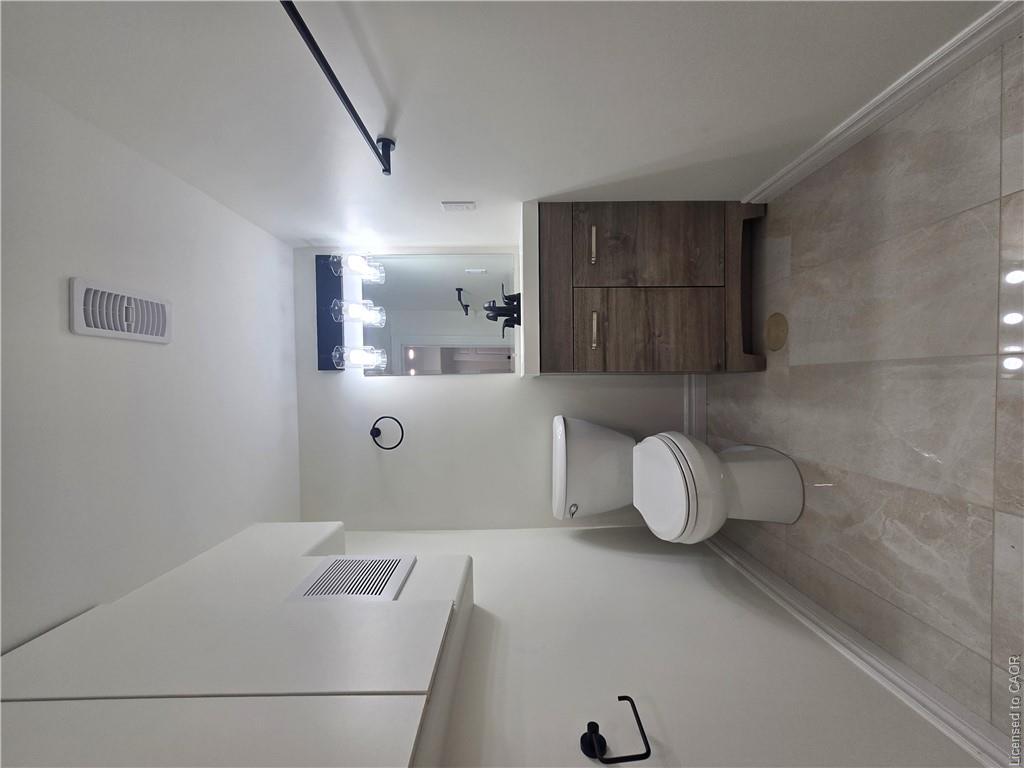 13 Stanley Street Property Photo 18