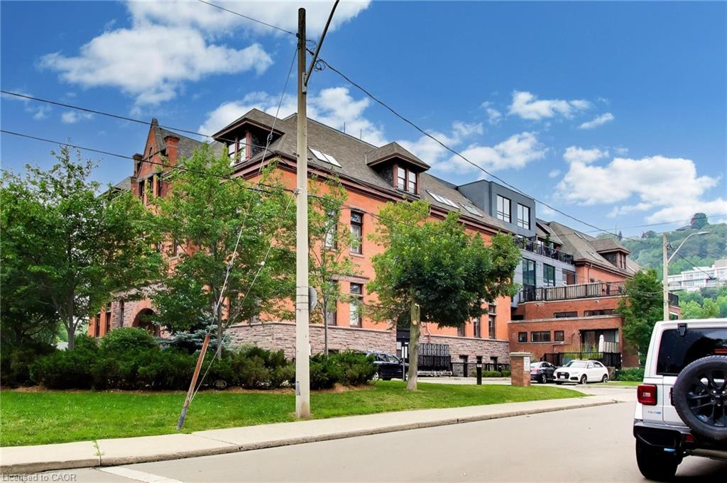 207-200 Stinson Street Property Photo 2