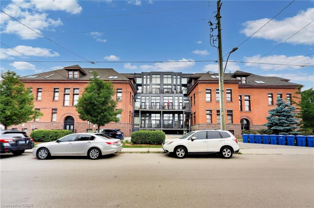 207-200 Stinson Street Property Photo 4