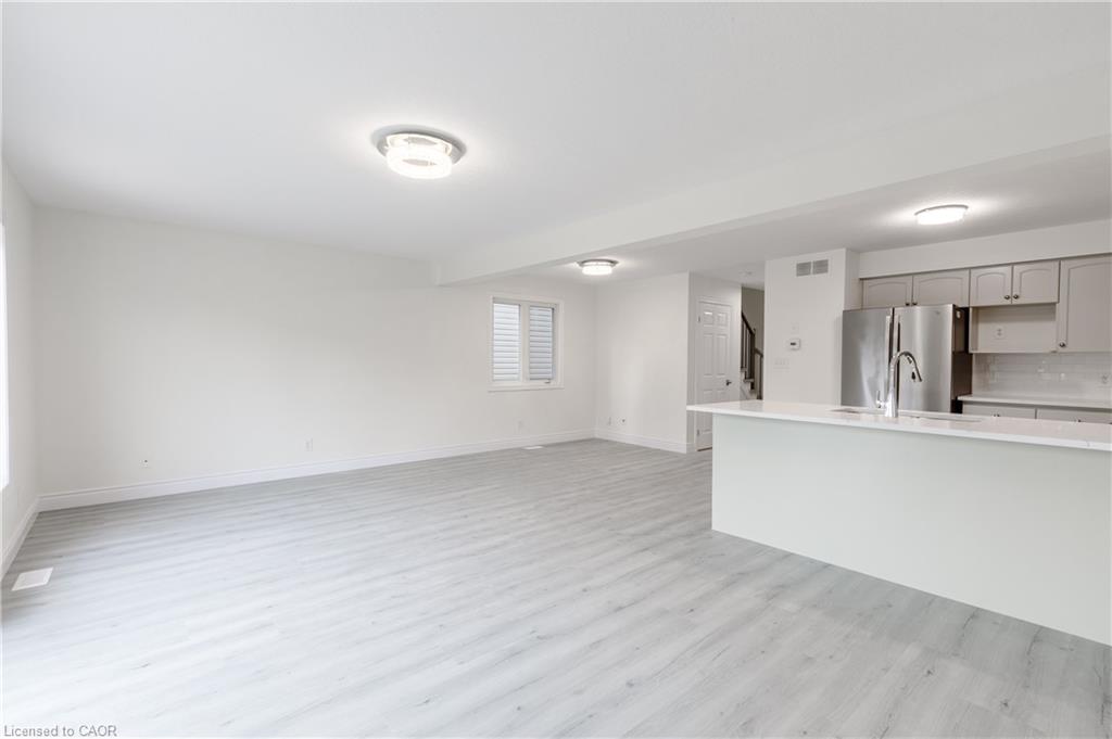 59 Iron Gate Street Property Photo 10