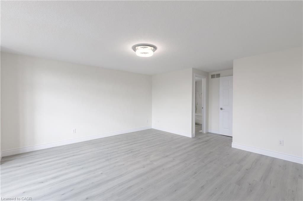59 Iron Gate Street Property Photo 14