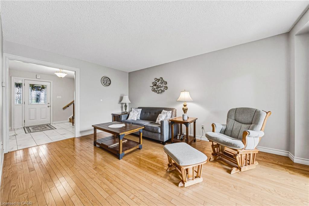 5-467 Woodview Road Property Photo 10