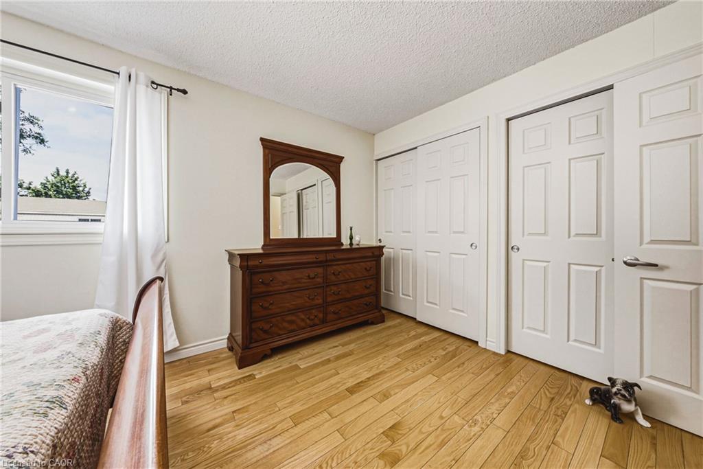 5-467 Woodview Road Property Photo 17