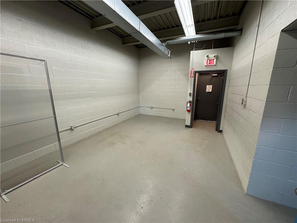 8a-70 Frid Street Property Photo 7