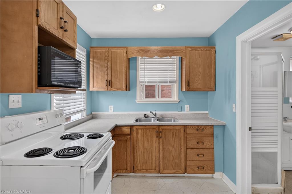 250 Murray Street Property Photo 9