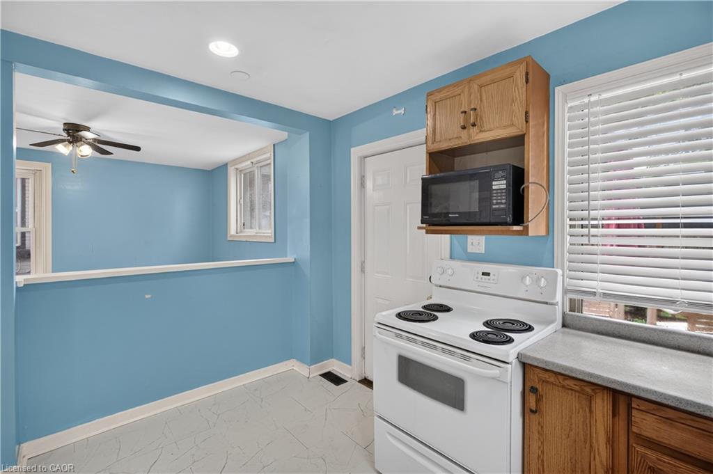 250 Murray Street Property Photo 10