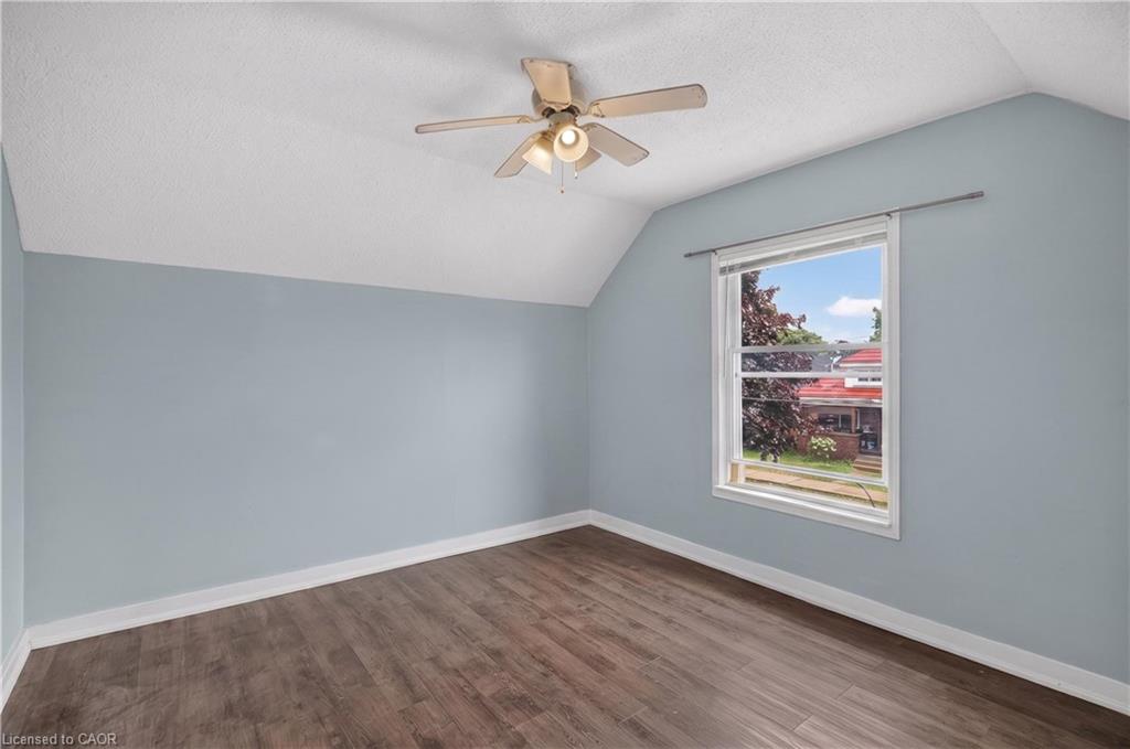250 Murray Street Property Photo 15