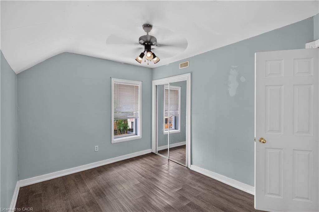 250 Murray Street Property Photo 16