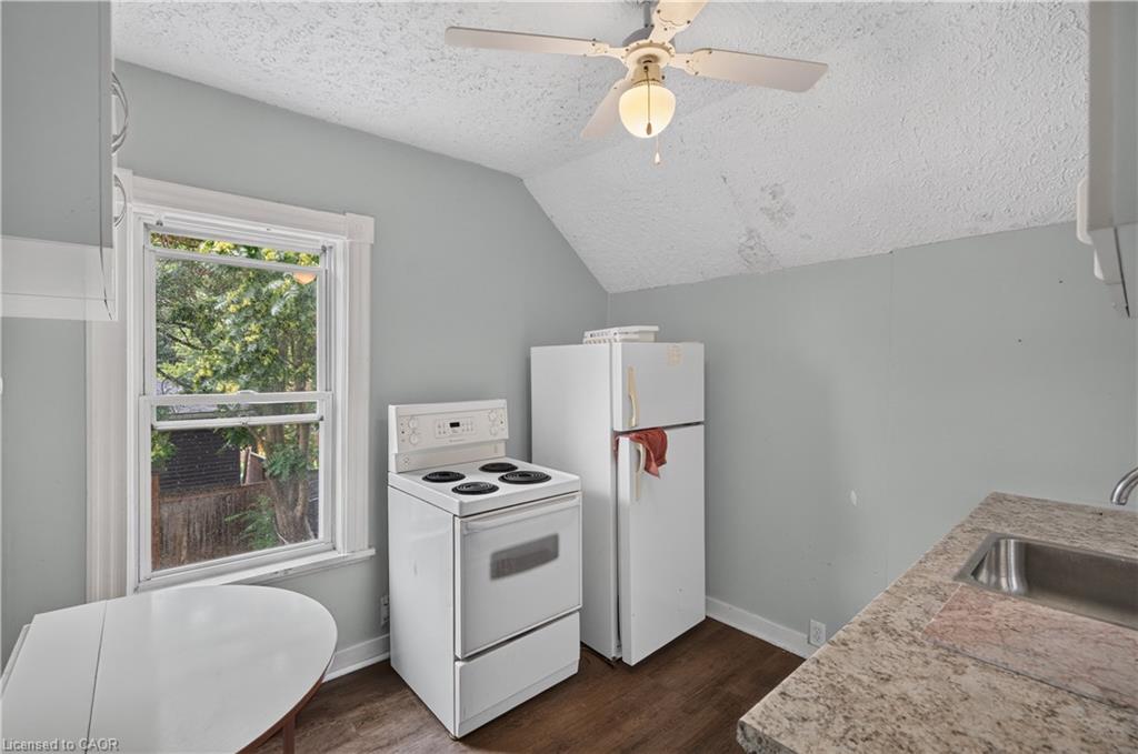 250 Murray Street Property Photo 18