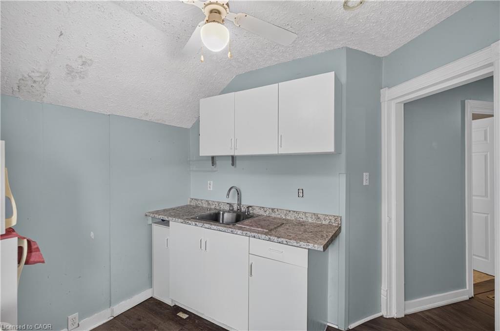 250 Murray Street Property Photo 19