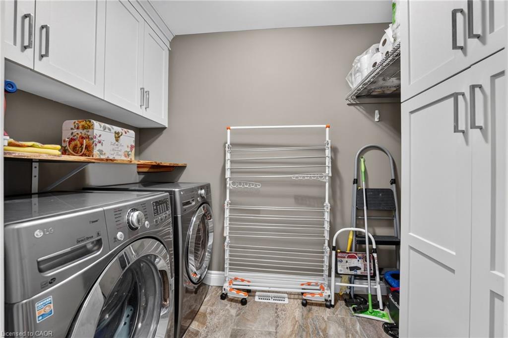 25 Richard Crescent Property Photo 22