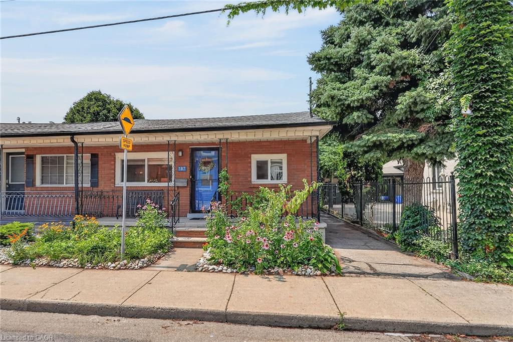 187 Ray Street N Property Photo 1