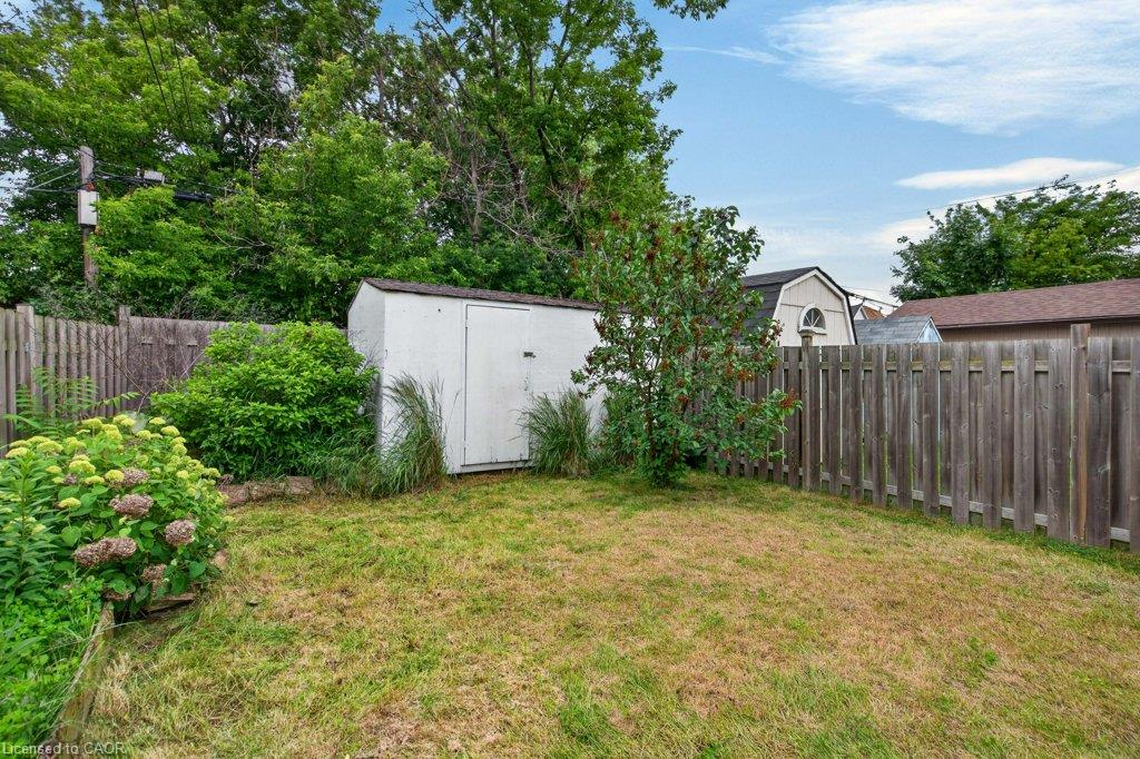 21 East Bend Avenue N Property Photo 41
