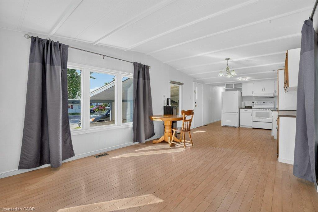 129 Scott Street Property Photo 6