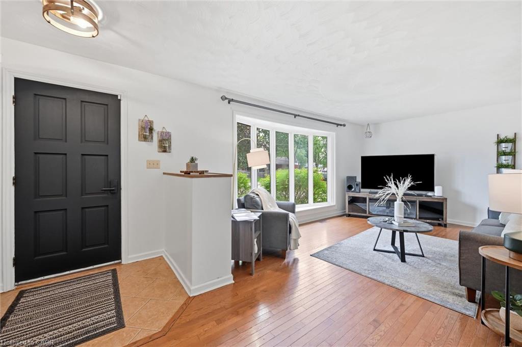 24 1/2 Parkview Road Property Photo 3