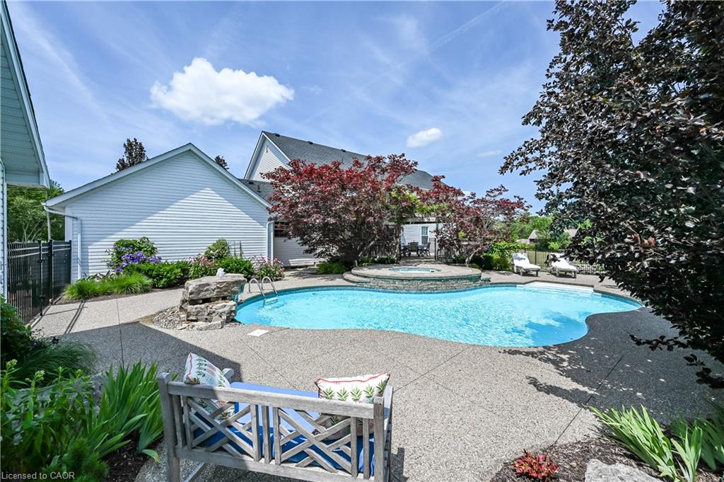 20 Haldimand Trail Property Photo 40