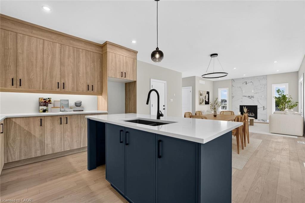 6632 Alexa Common Property Photo 11