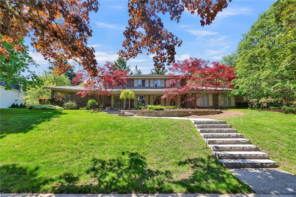 61 Huntley Crescent Property Photo 1
