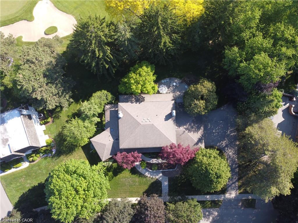 61 Huntley Crescent Property Photo 2