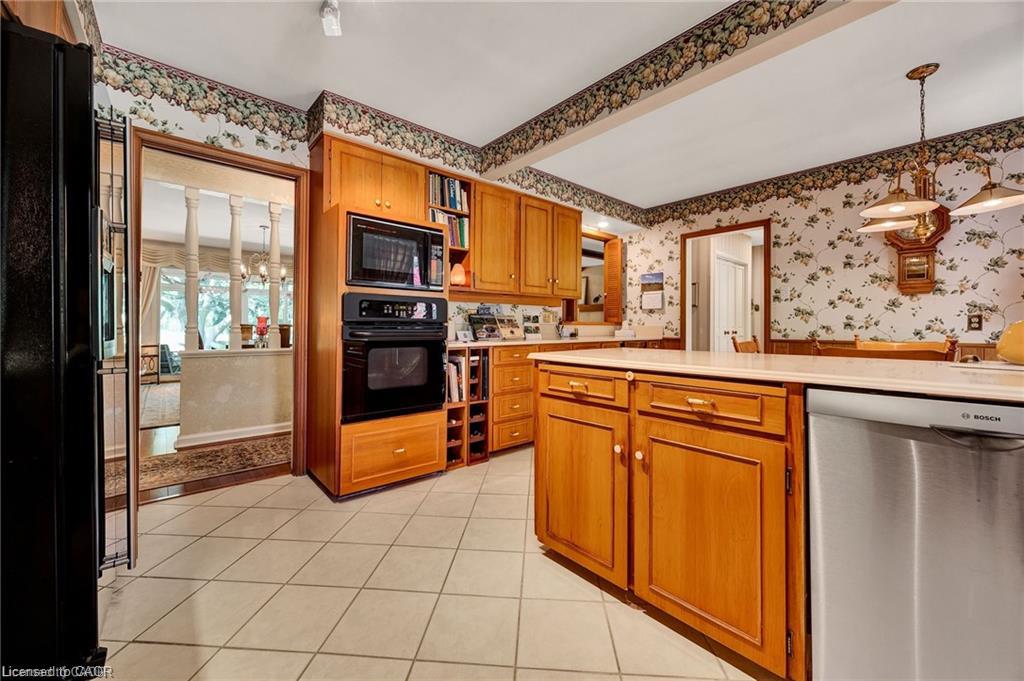 61 Huntley Crescent Property Photo 12