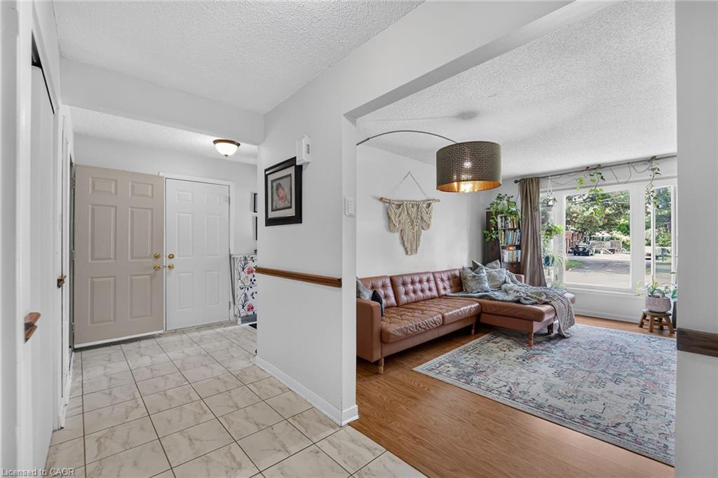 3 Orchard Parkway Property Photo 6