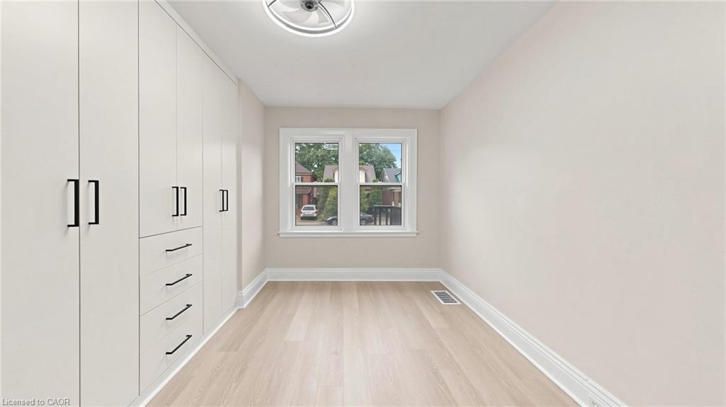 59 Longwood Road N Property Photo 12