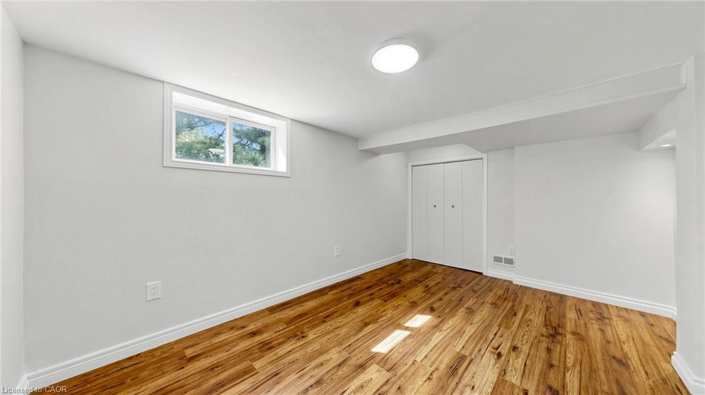 59 Longwood Road N Property Photo 26
