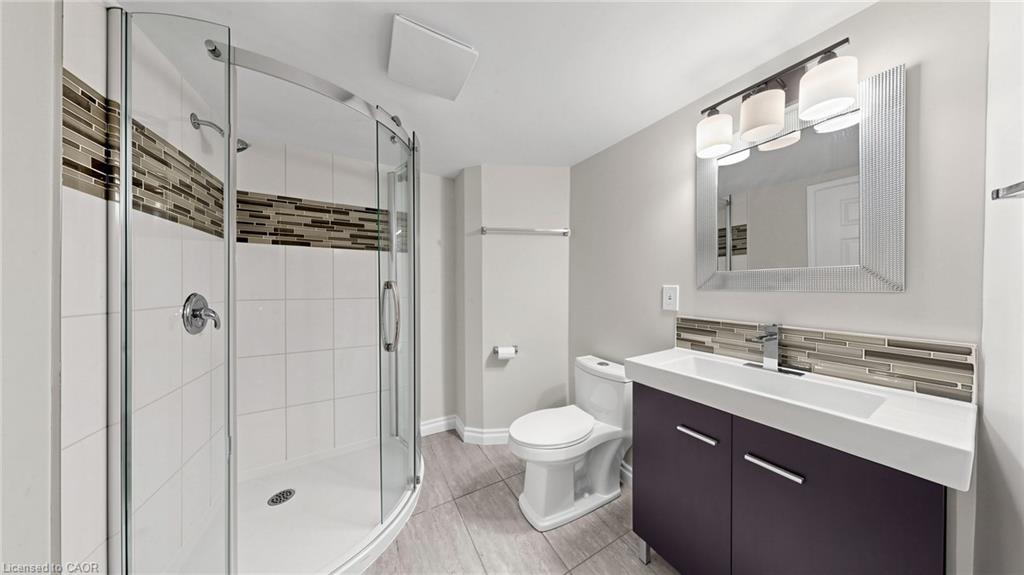 59 Longwood Road N Property Photo 27