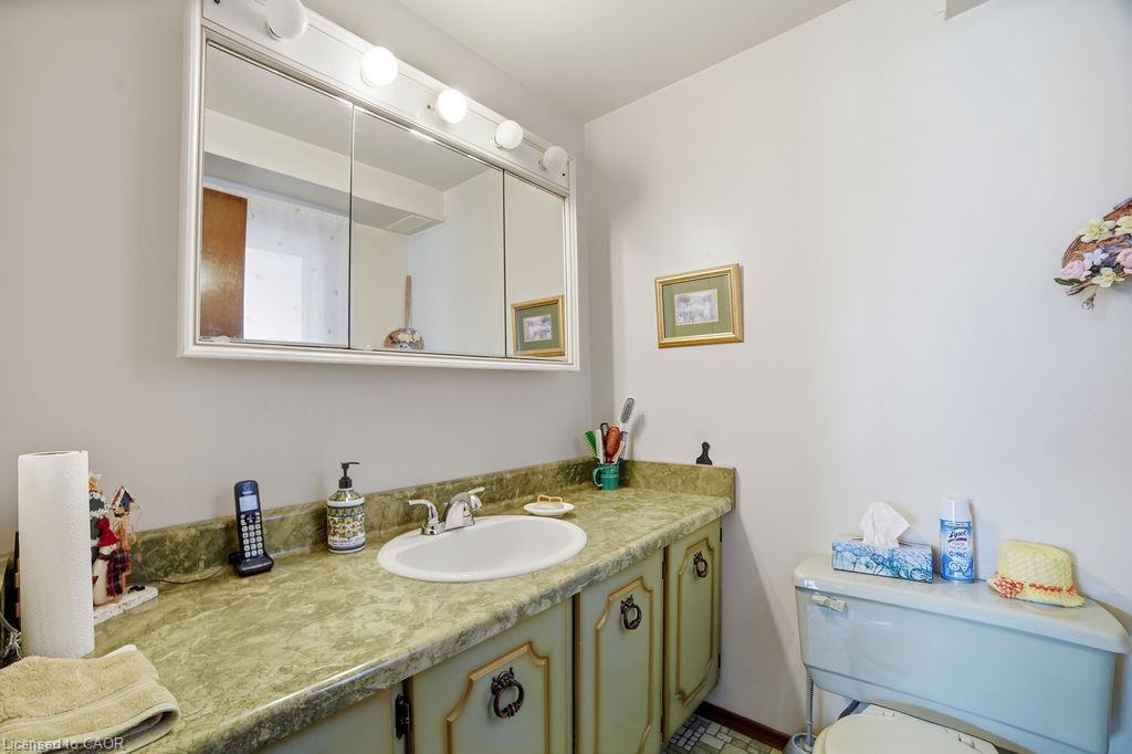 229 East 8th Street Property Photo 34