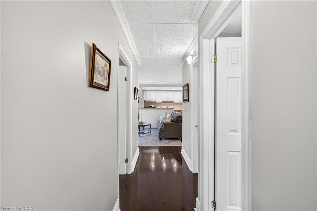 205-20 John Street Property Photo 33