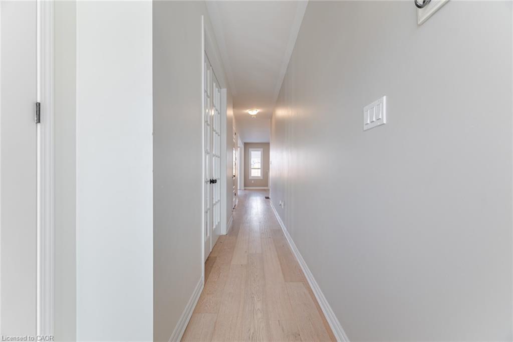 28 Pickett Place Property Photo 8