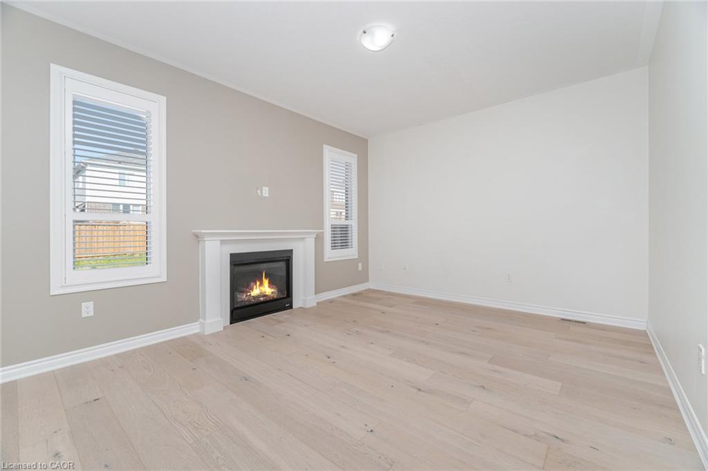 28 Pickett Place Property Photo 10