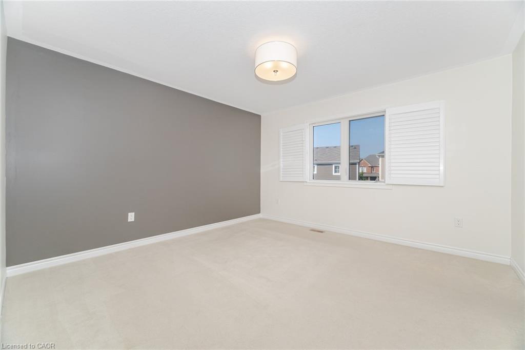 28 Pickett Place Property Photo 27