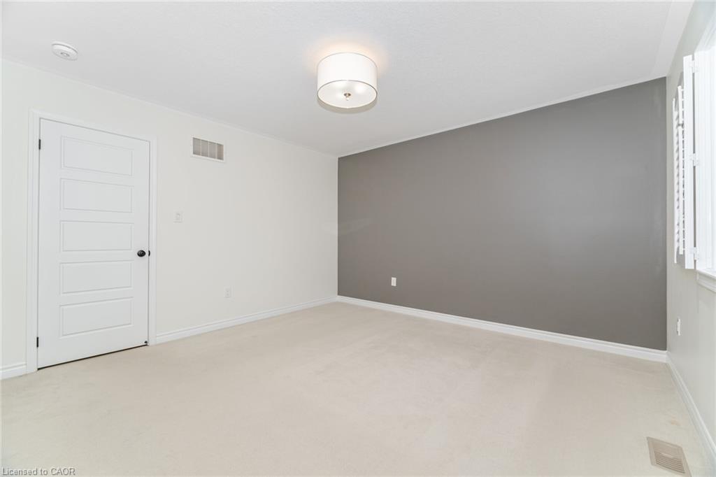 28 Pickett Place Property Photo 28