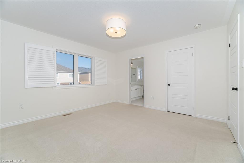 28 Pickett Place Property Photo 29