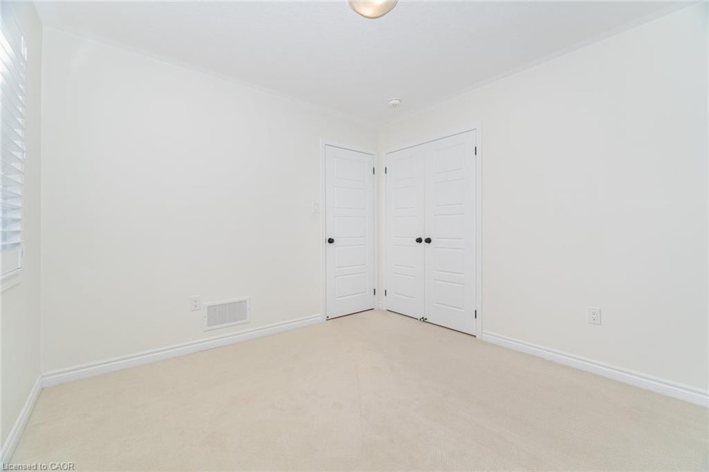 28 Pickett Place Property Photo 36