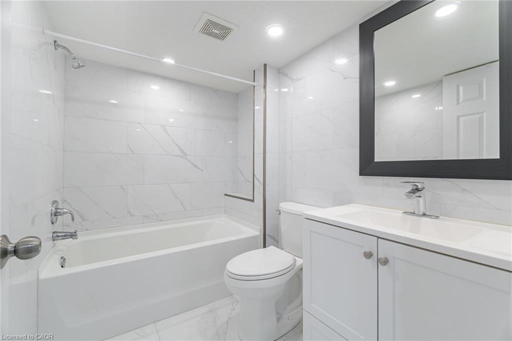 28 Pickett Place Property Photo 43