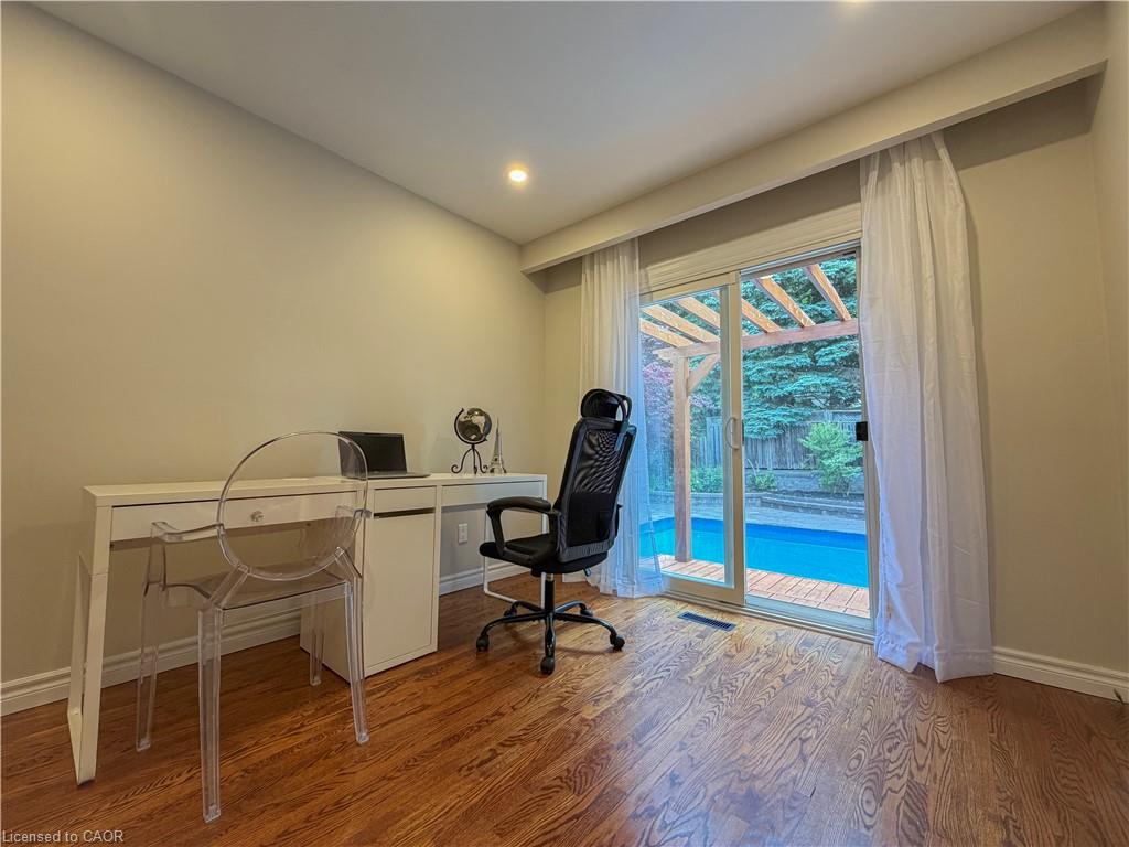 238 Laurier Avenue Property Photo 12