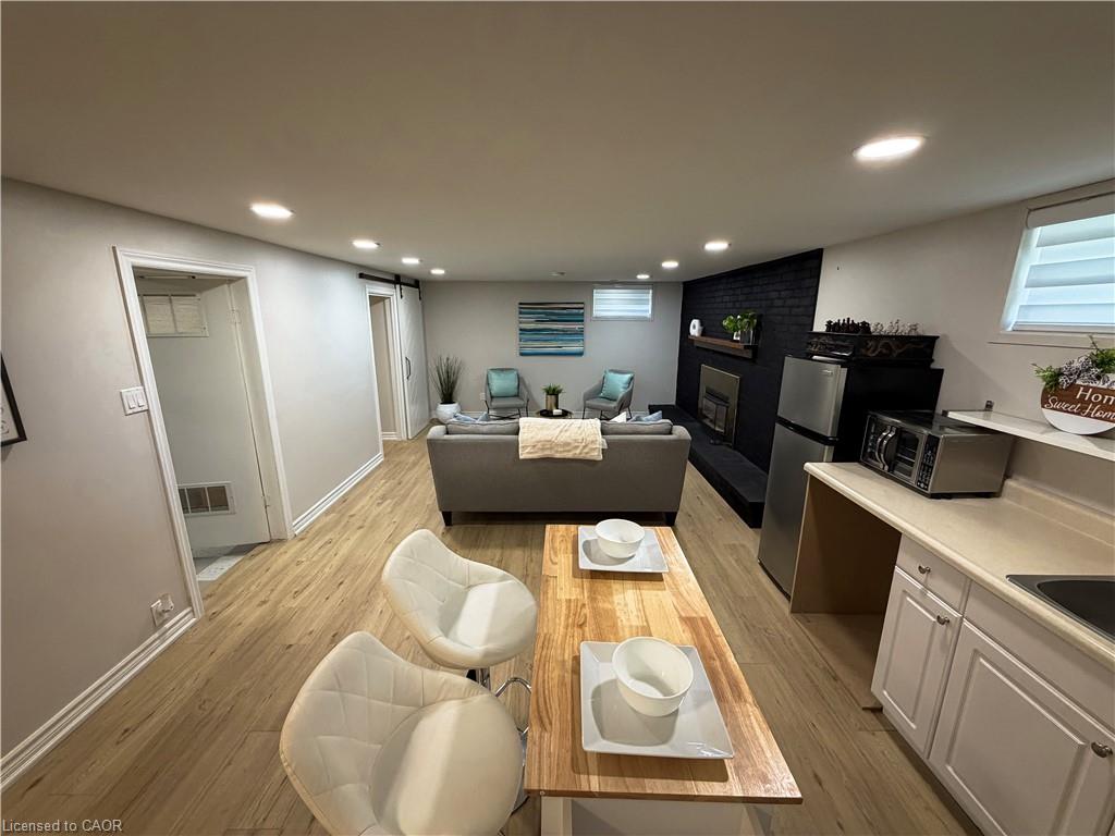 238 Laurier Avenue Property Photo 17